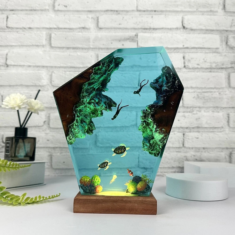 Turtle & Divers Resin Lamp