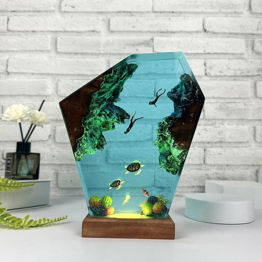 Turtle & Divers Resin Lamp