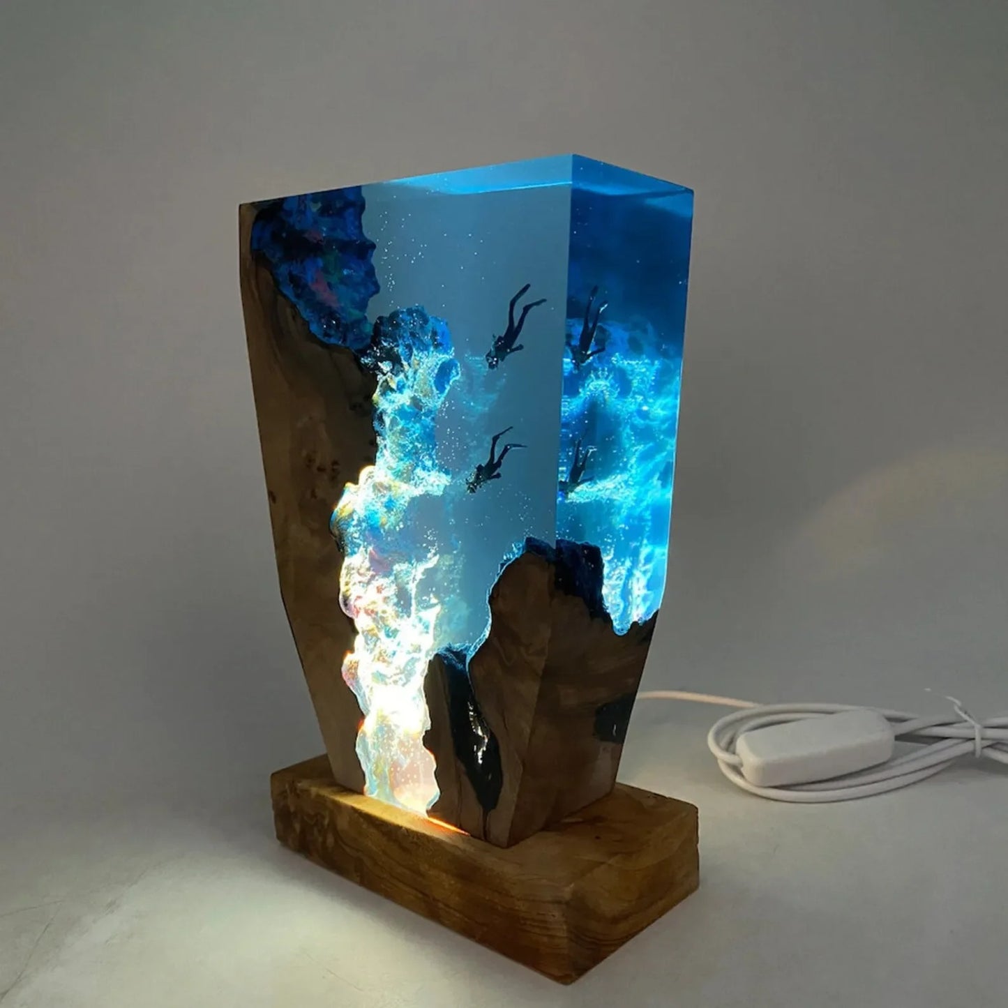 Divers Resin Lamp
